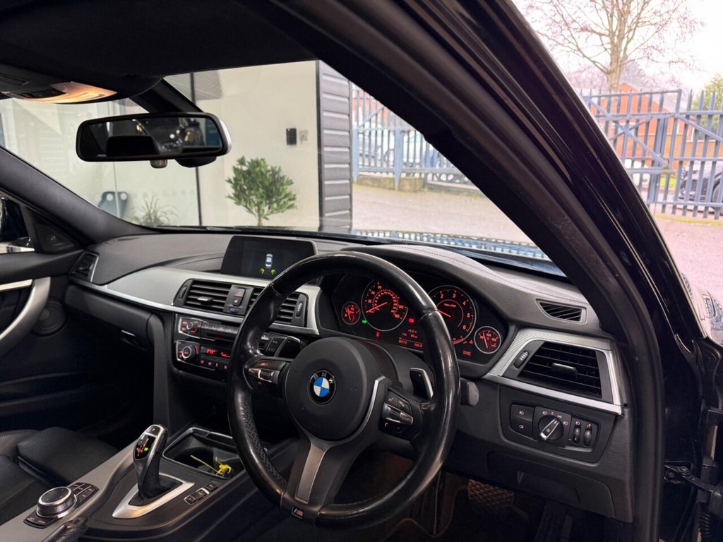 Used BMW 3 Series 2018 for sale - 77437000: Photo 24