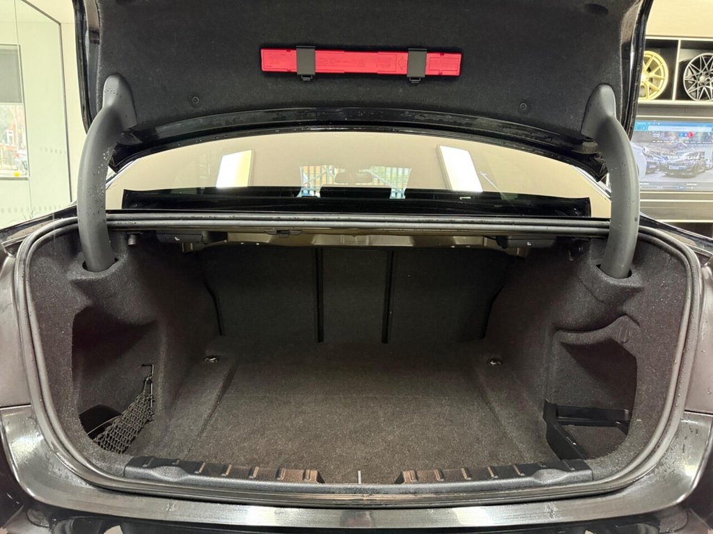 Used BMW 3 Series 2018 for sale - 77437000: Photo 26