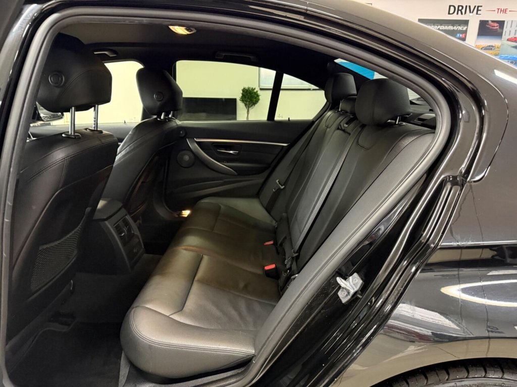 Used BMW 3 Series 2018 for sale - 77437000: Photo 27