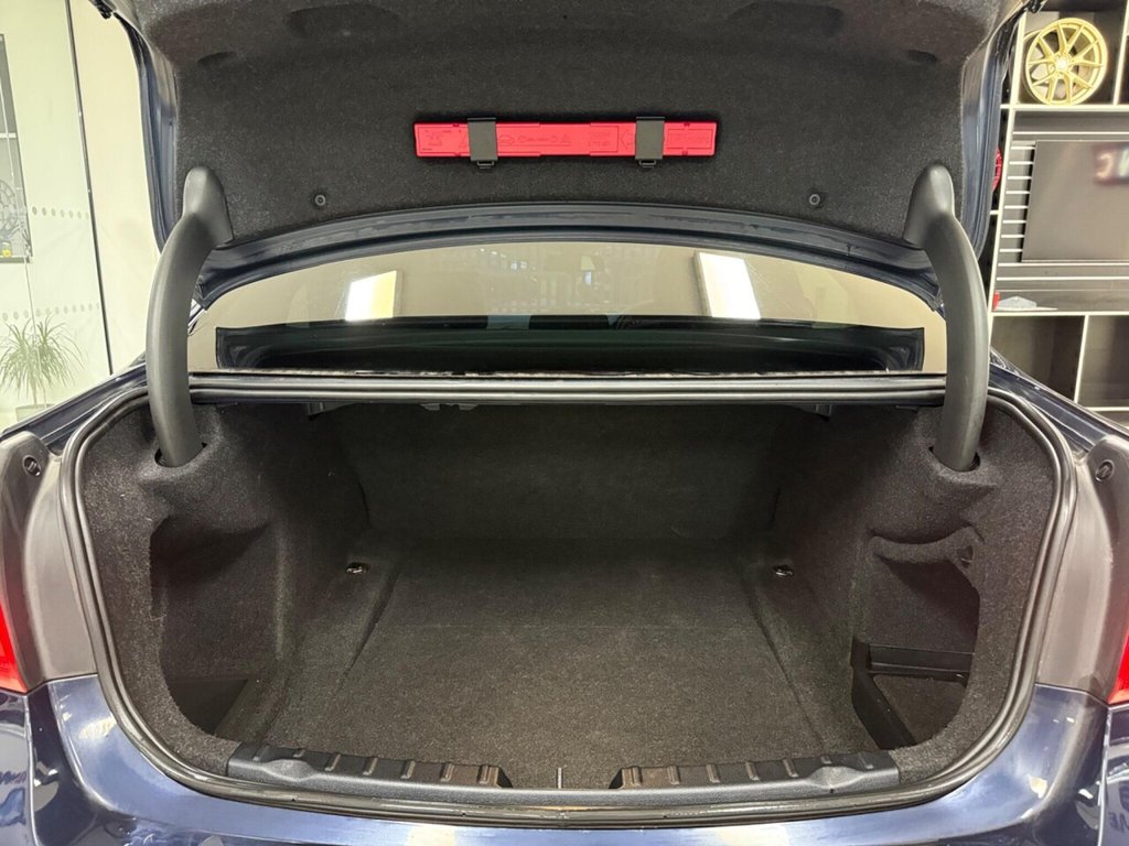 Used BMW 3 Series 2012 for sale - 77031089: Photo 27