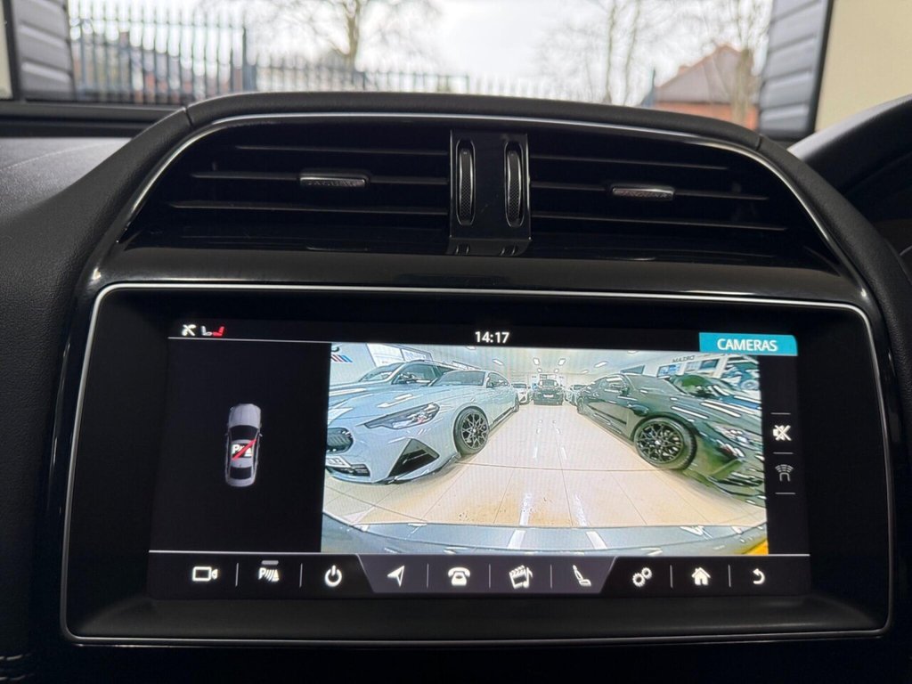 Used Jaguar XE 2018 for sale - 77571945: Photo 20