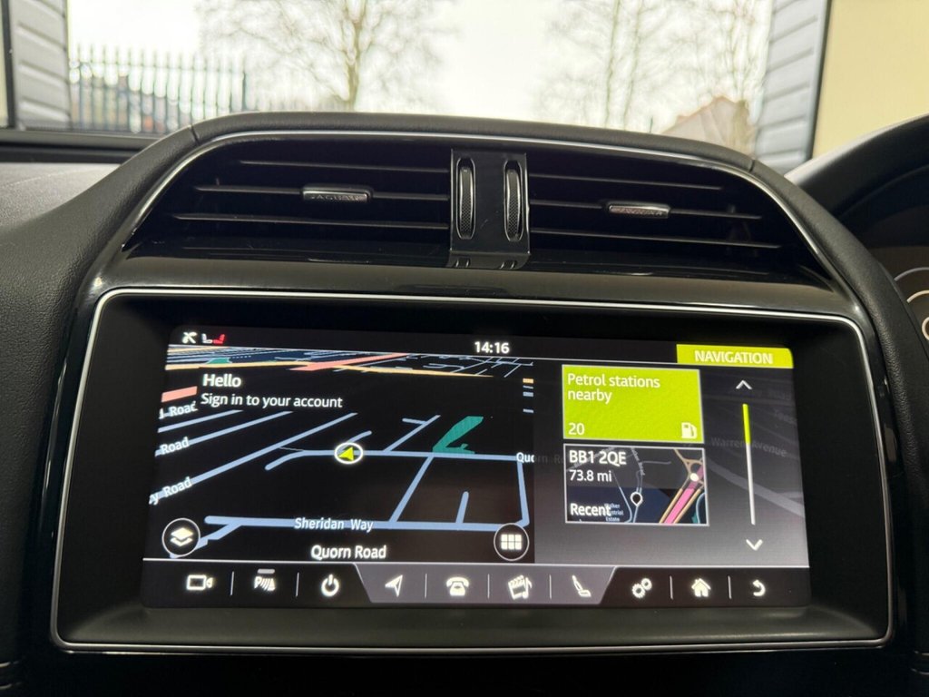 Used Jaguar XE 2018 for sale - 77571945: Photo 25