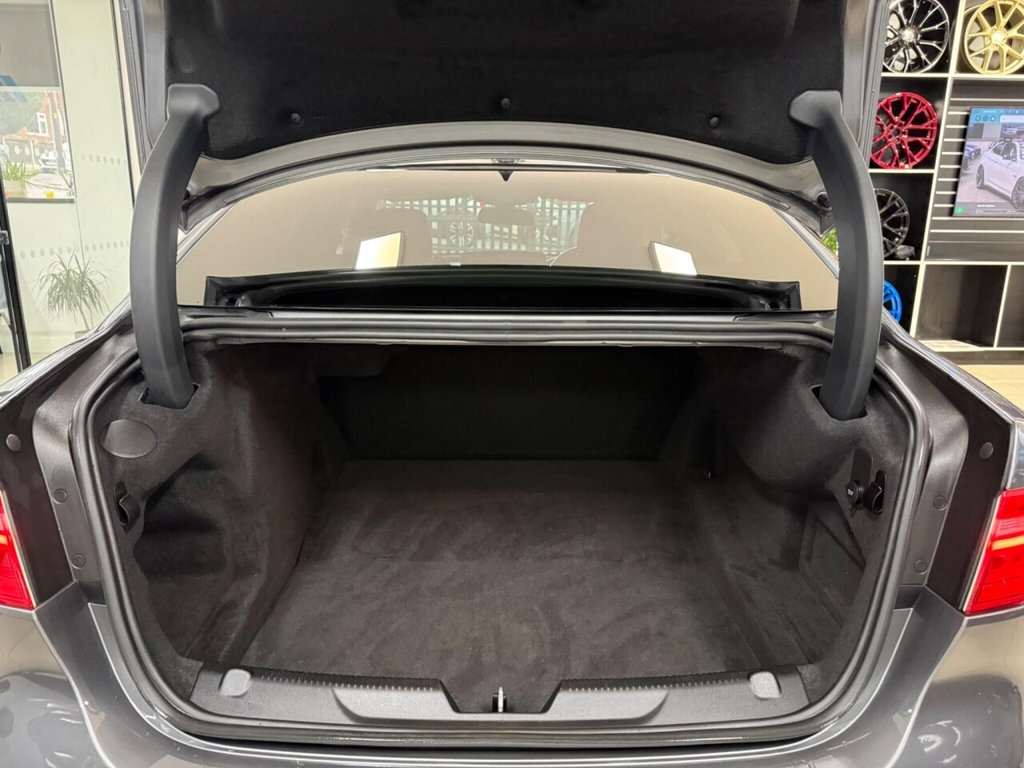 Used Jaguar XE 2018 for sale - 77571945: Photo 36