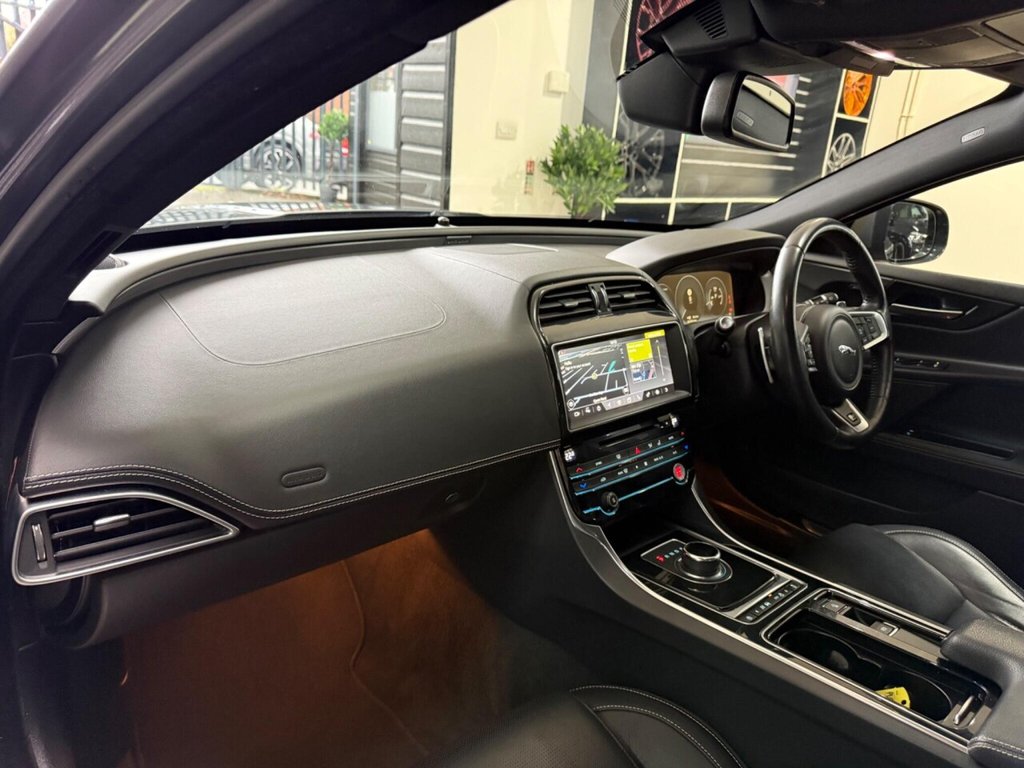 Used Jaguar XE 2018 for sale - 77571945: Photo 39