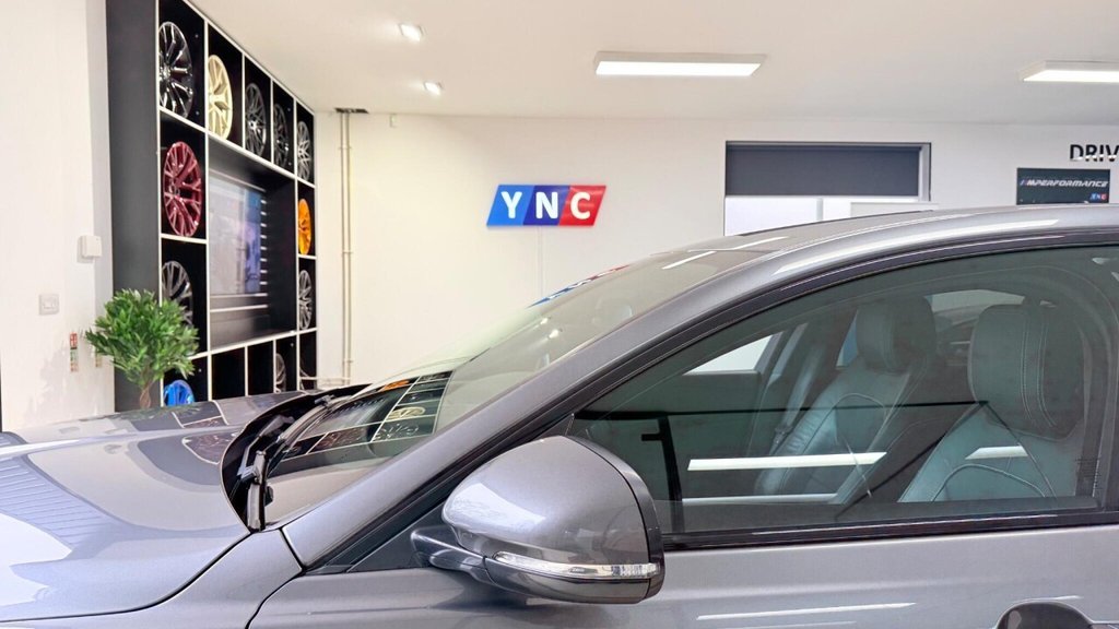 Used Jaguar XE 2018 for sale - 77571945: Photo 6