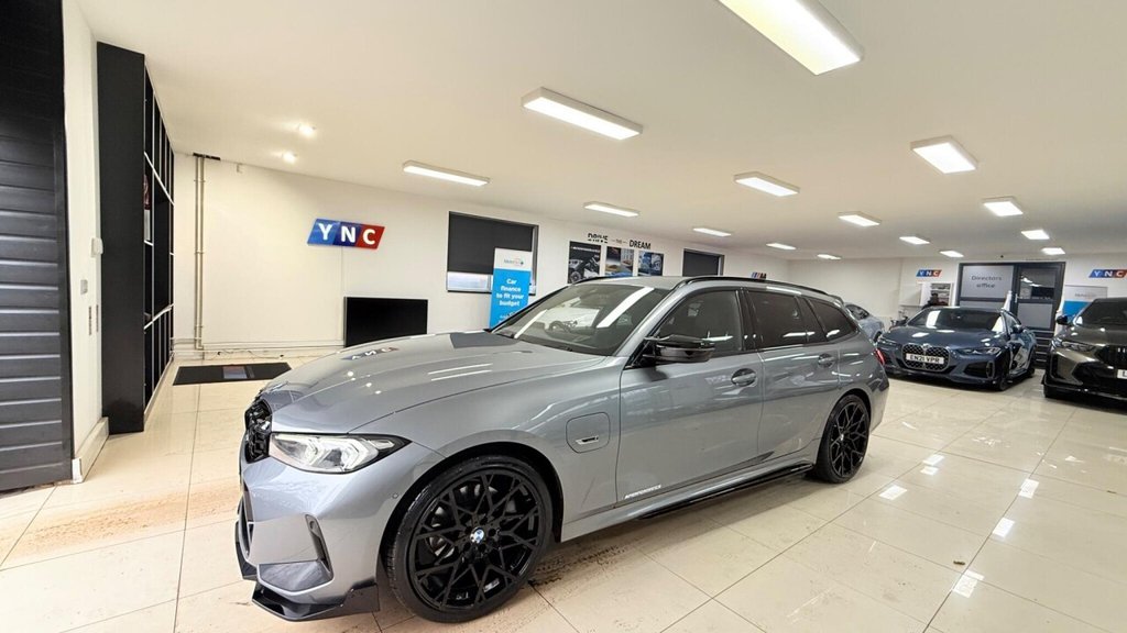 Used BMW 3 Series 2022 for sale - 77139925: Photo 3