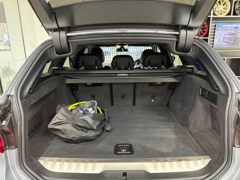 Used BMW 3 Series 2022 for sale - 77139925: Photo 32