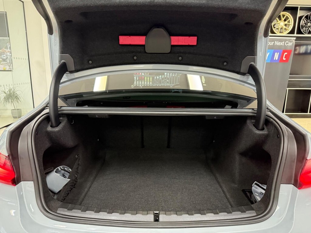 Used BMW 3 Series 2024 for sale - 76724991: Photo 36