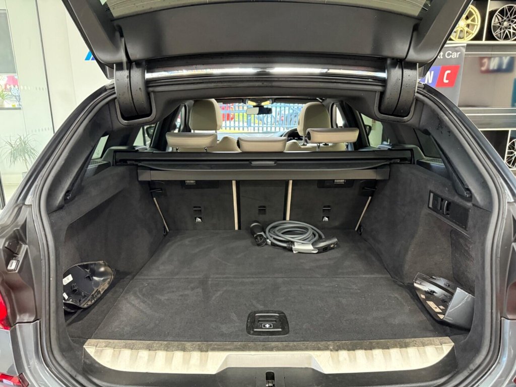 Used BMW 3 Series 2021 for sale - 76570080: Photo 42