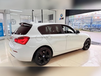 Used BMW 1 Series 2017 for sale - 77436840: Photo