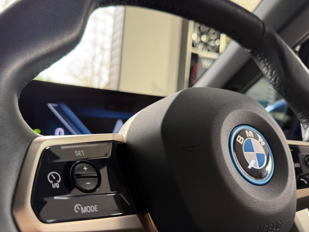 Used BMW iX 2022 for sale - 76617715: Photo 33
