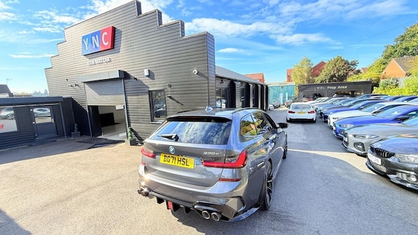 Used BMW 3 Series 2021 for sale - 76119244: Photo 1