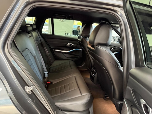 Used BMW 3 Series 2021 for sale - 76119244: Photo 32