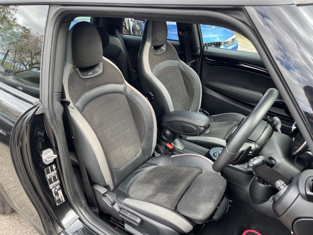 Used MINI Hatch 2023 for sale - 78212638: Photo 9