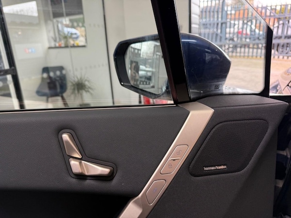 Used BMW iX 2022 for sale - 73842280: Photo 32