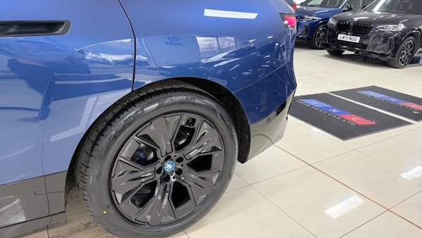 Used BMW iX 2022 for sale - 73842280: Photo 9