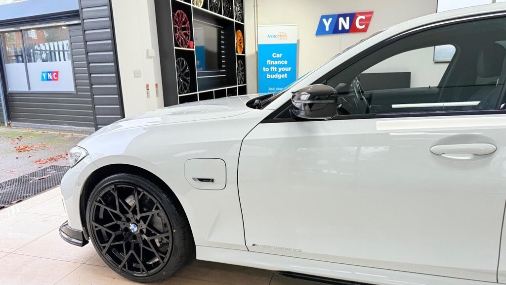 Used BMW 3 Series 2021 for sale - 76962451: Photo 12