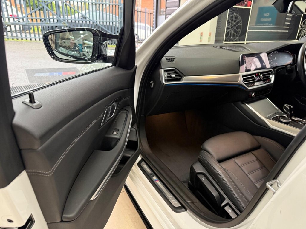 Used BMW 3 Series 2021 for sale - 76962451: Photo 9