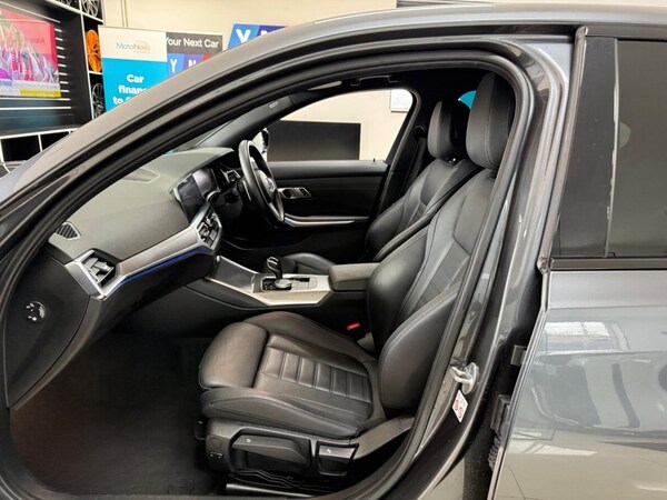 Used BMW 3 Series 2021 for sale - 75397769: Photo 32