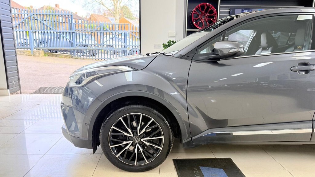 Used Toyota C-HR 2018 for sale - 77991284: Photo 25