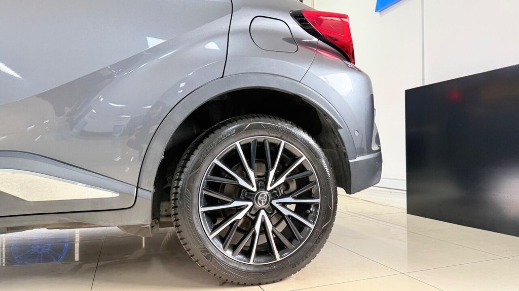 Used Toyota C-HR 2018 for sale - 77991284: Photo 5