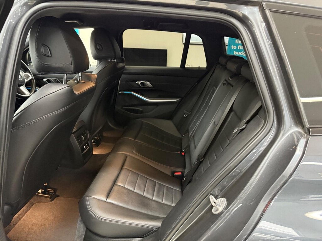 Used BMW 3 Series 2021 for sale - 76356878: Photo 31