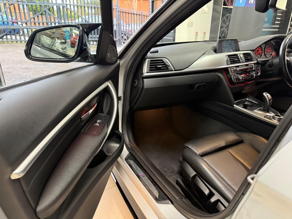 Used BMW 3 Series 2018 for sale - 76482042: Photo 10