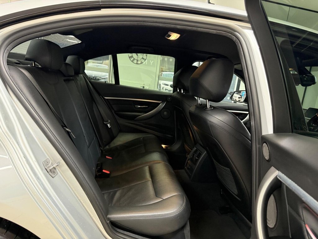 Used BMW 3 Series 2018 for sale - 76482042: Photo 32