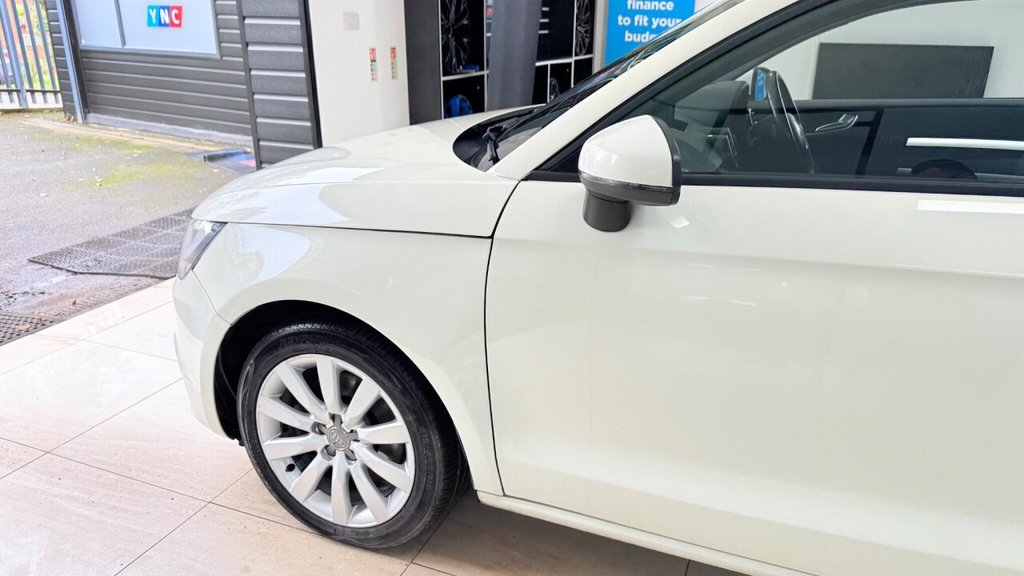Used Audi A1 2014 for sale - 76333875: Photo 14