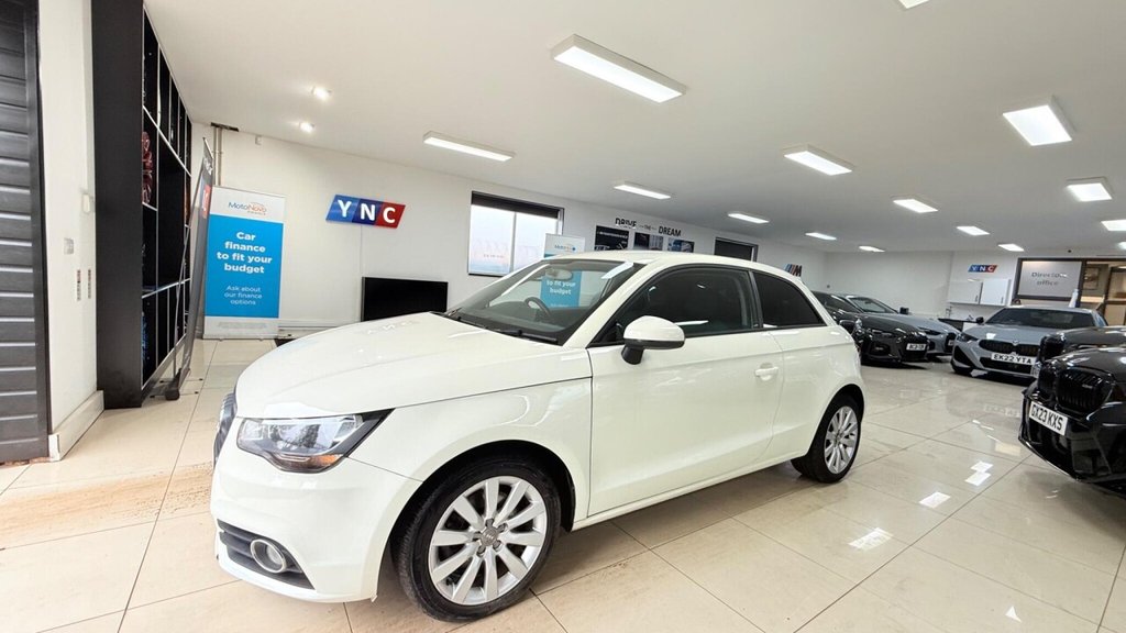 Used Audi A1 2014 for sale - 76333875: Photo 2