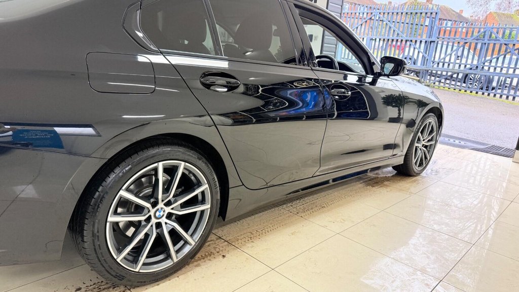 Used BMW 3 Series 2020 for sale - 77608926: Photo 11