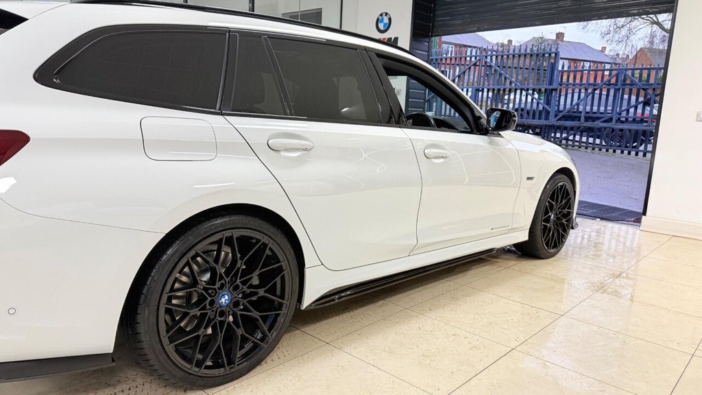 Used BMW 3 Series 2021 for sale - 77276014: Photo 13