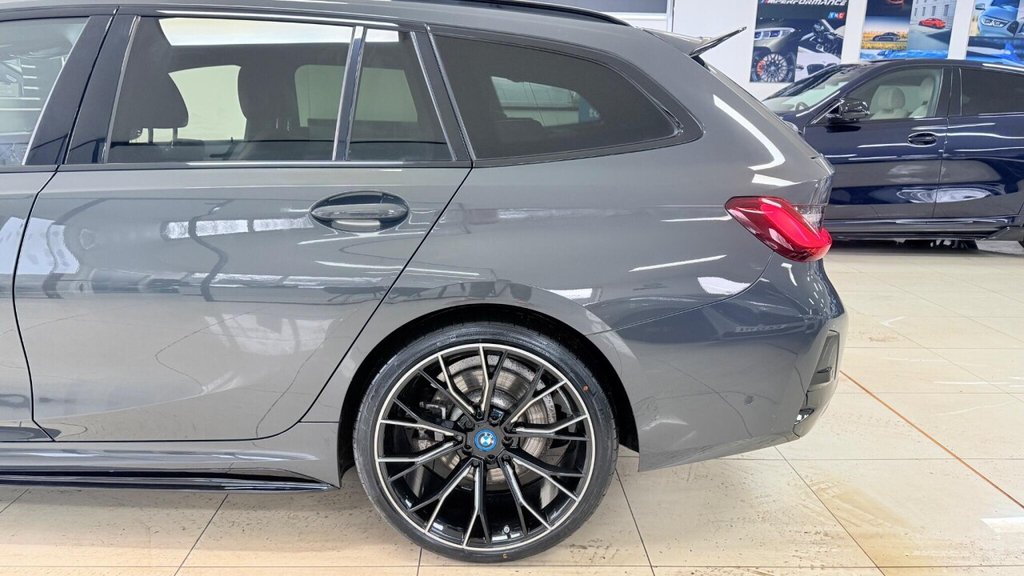 Used BMW 3 Series 2022 for sale - 77521500: Photo 40