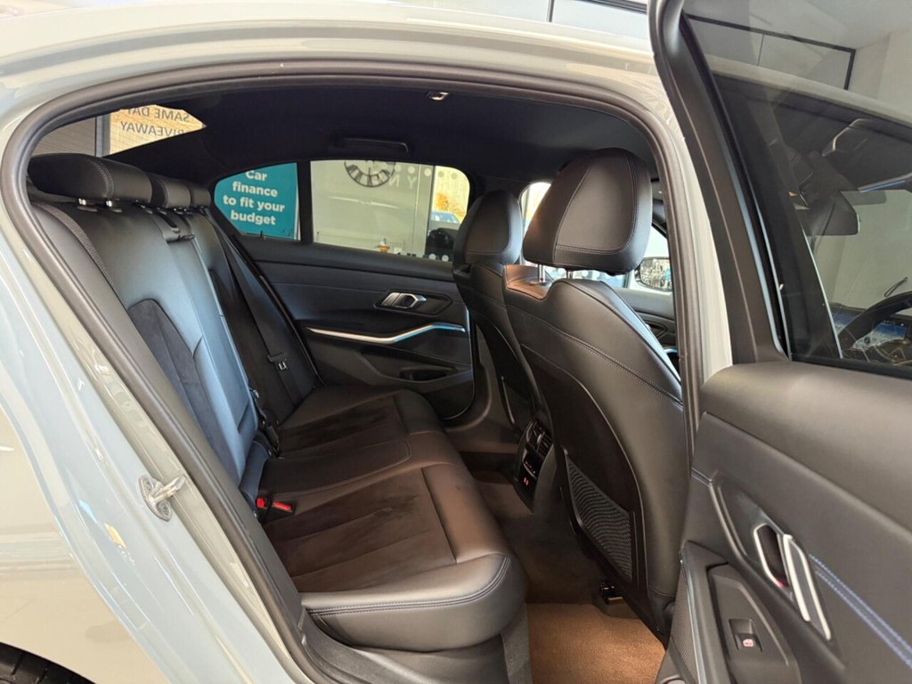 Used BMW 3 Series 2023 for sale - 77111148: Photo 28