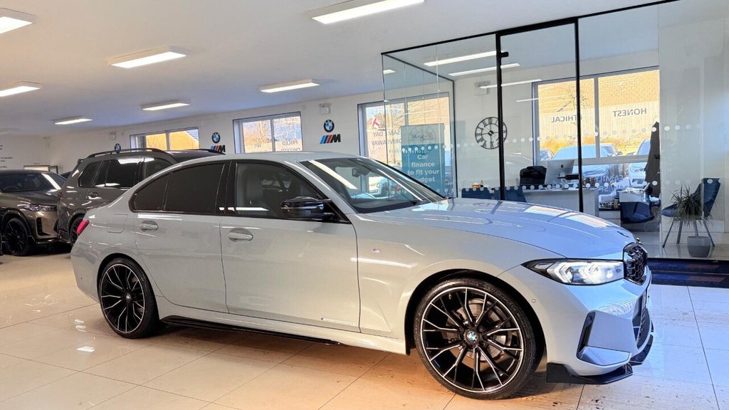 Used BMW 3 Series 2023 for sale - 77111148: Photo 42