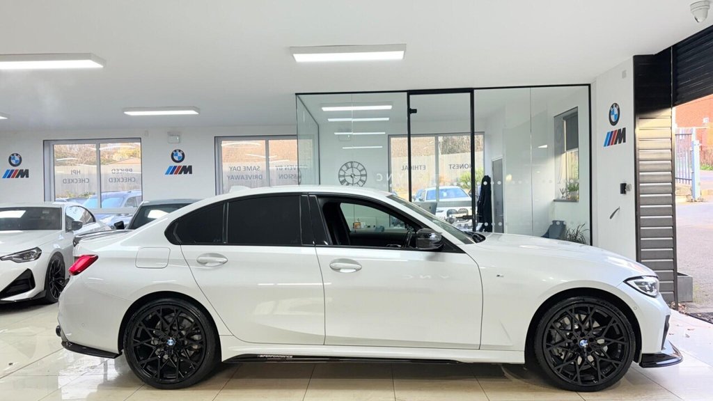 Used BMW 3 Series 2020 for sale - 76910396: Photo 42