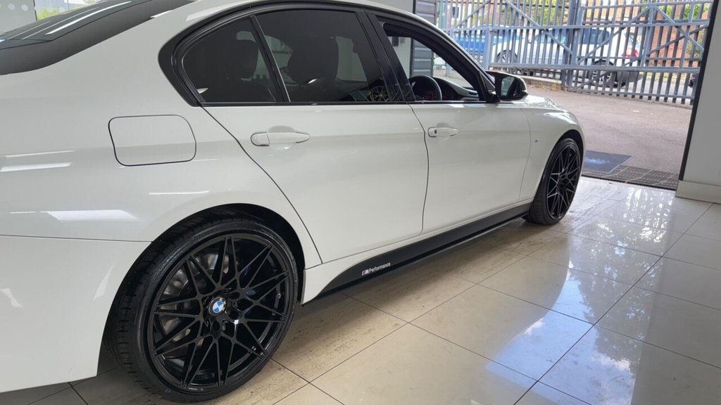 Used BMW 3 Series 2015 for sale - 76406195: Photo 17