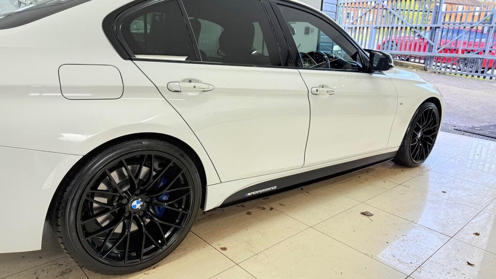 Used BMW 3 Series 2018 for sale - 76632354: Photo 19