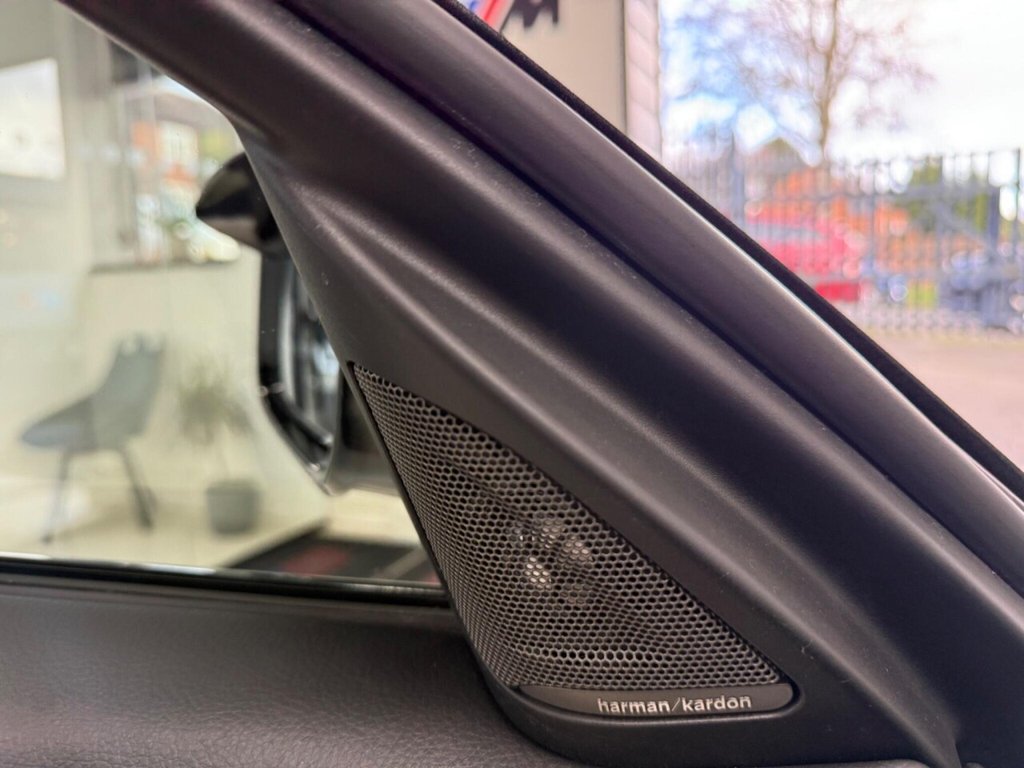 Used BMW 3 Series 2018 for sale - 76632354: Photo 9