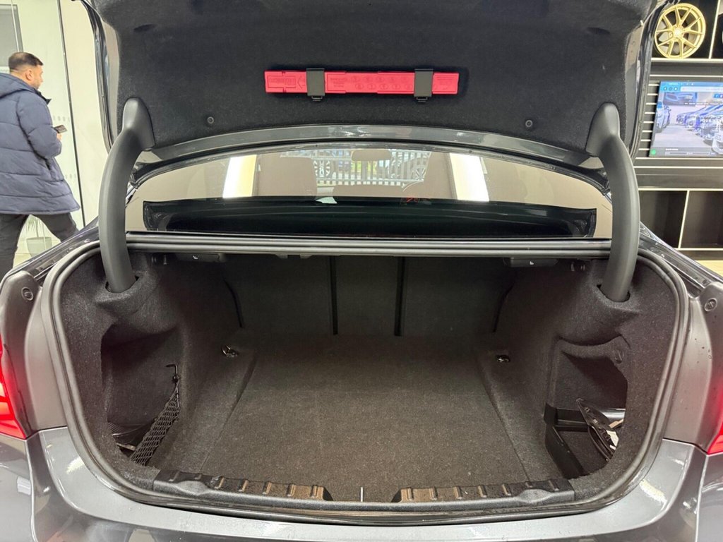 Used BMW 3 Series 2018 for sale - 77341728: Photo 29