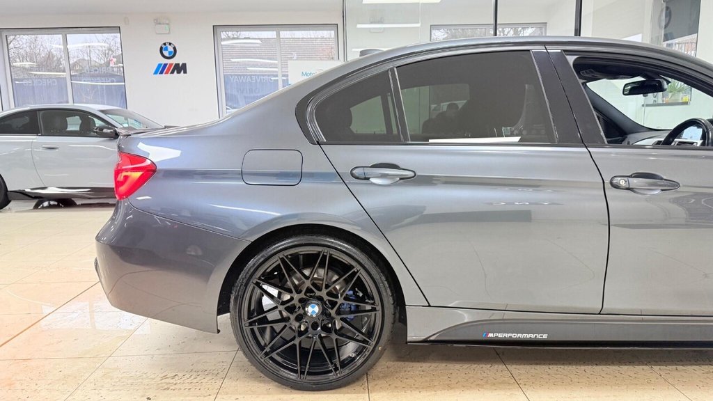 Used BMW 3 Series 2018 for sale - 77341728: Photo 39