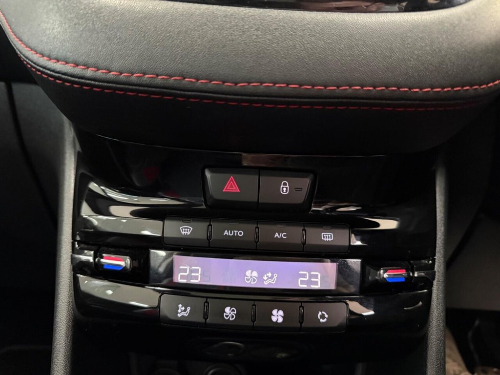 Used Peugeot 208 2015 for sale - 76642447: Photo 14