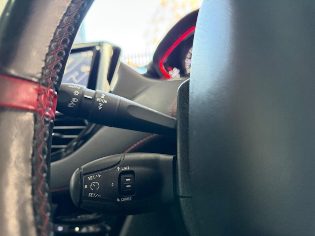 Used Peugeot 208 2015 for sale - 76642447: Photo 22