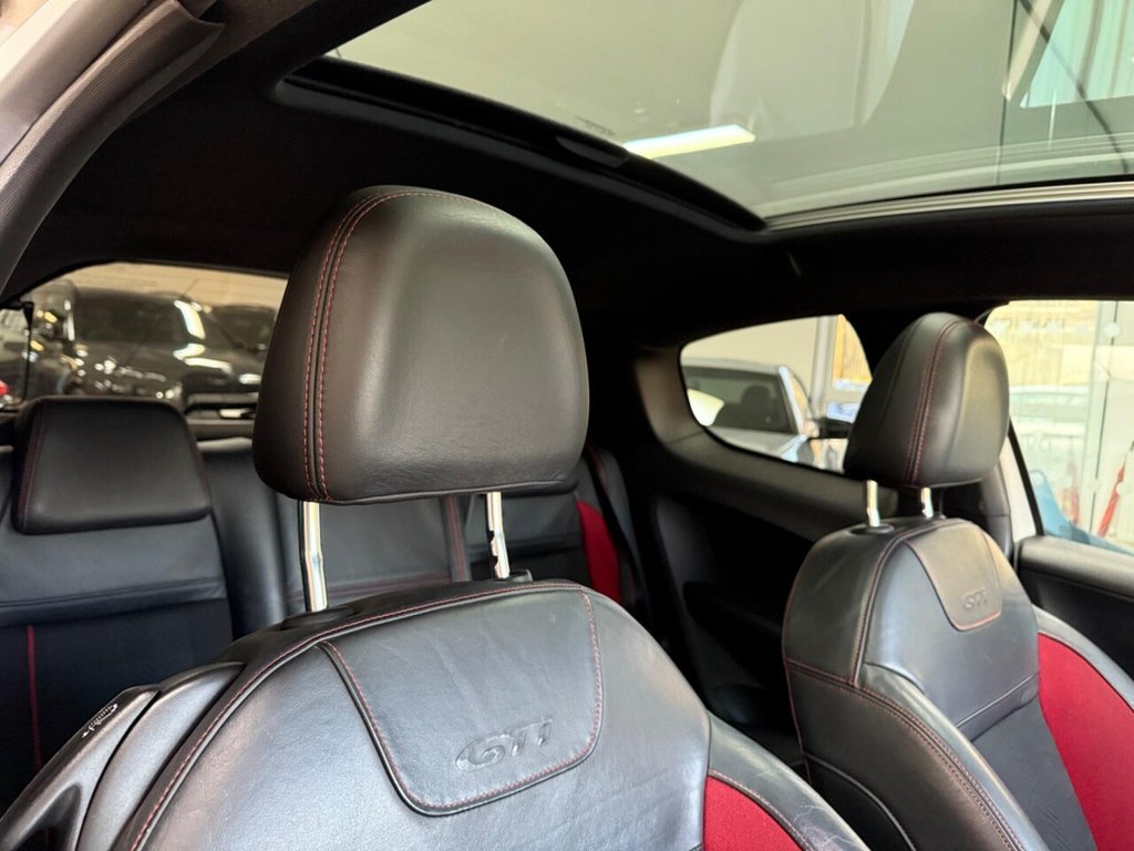 Used Peugeot 208 2015 for sale - 76642447: Photo 26