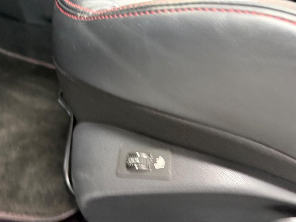 Used Peugeot 208 2015 for sale - 76642447: Photo 29