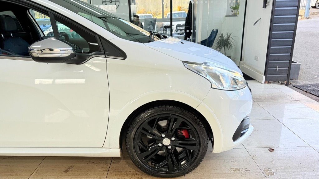 Used Peugeot 208 2015 for sale - 76642447: Photo 39