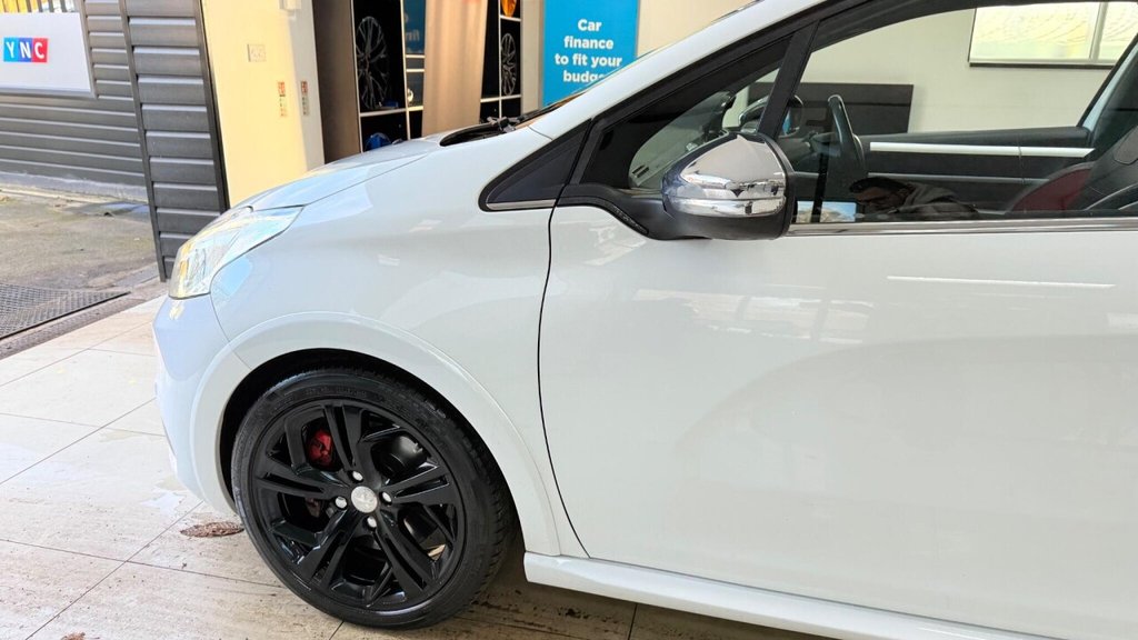 Used Peugeot 208 2015 for sale - 76642447: Photo 7