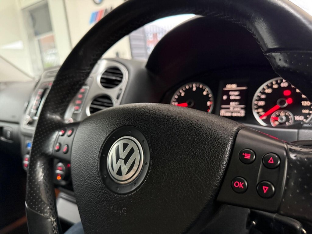 Used Volkswagen Tiguan 2009 for sale - 77275973: Photo 24