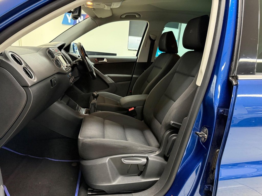 Used Volkswagen Tiguan 2009 for sale - 77275973: Photo 35