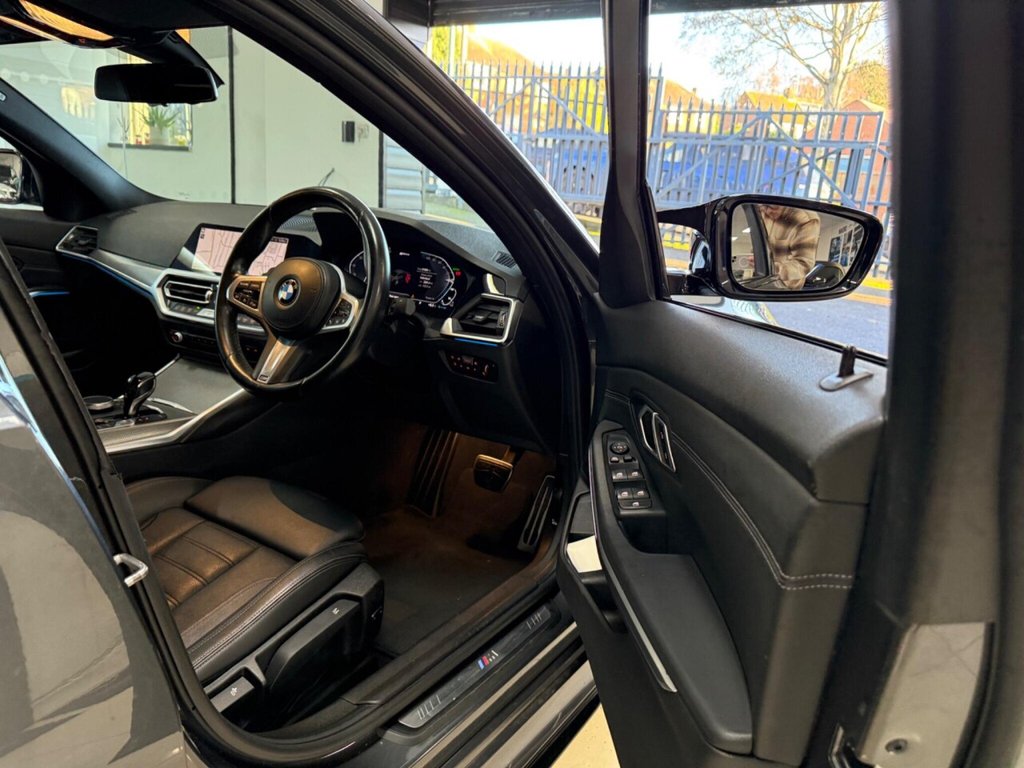 Used BMW 3 Series 2021 for sale - 76698792: Photo 10